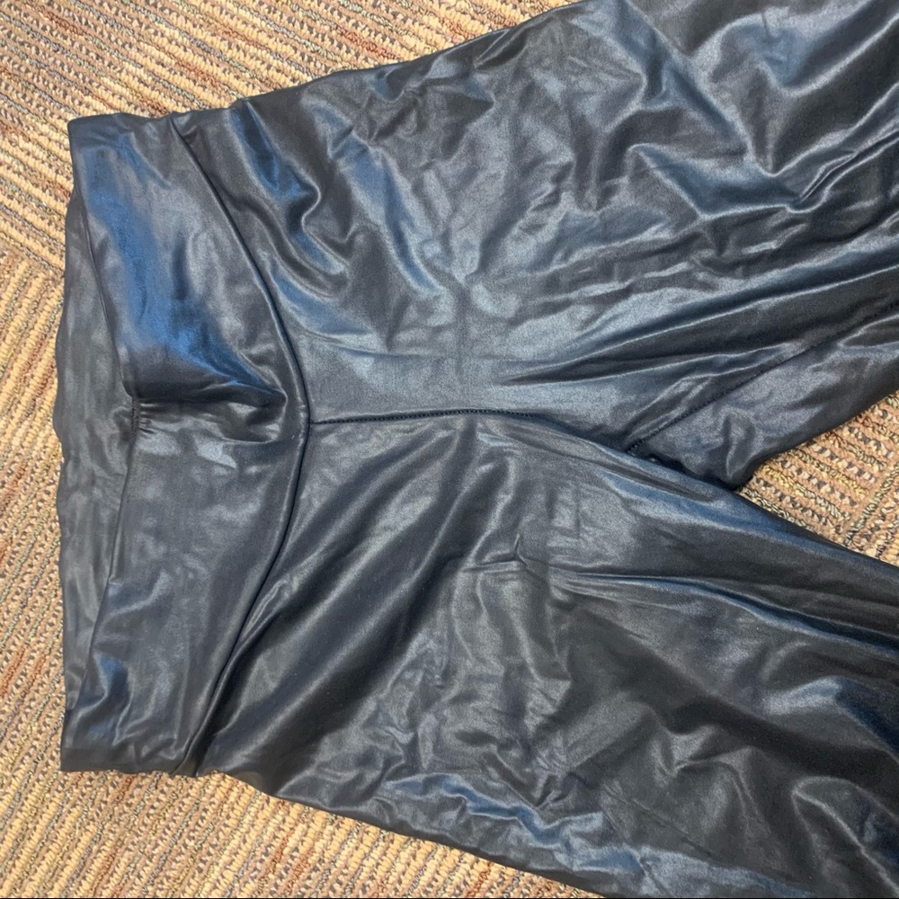 Hue Faux Leather Leggings